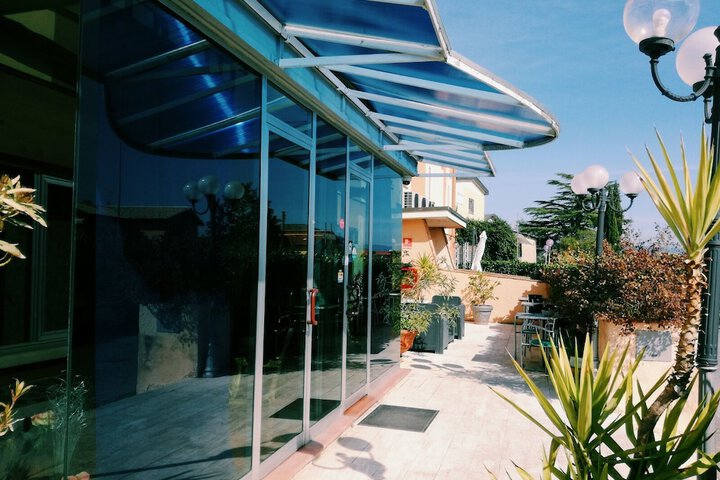 Hotel 26 of 28