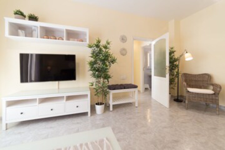 Room 12 of 24