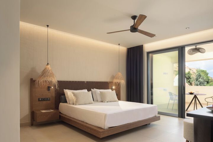 Room 54 of 195