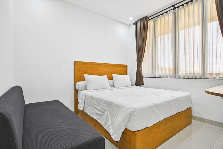 Room 4 of 31