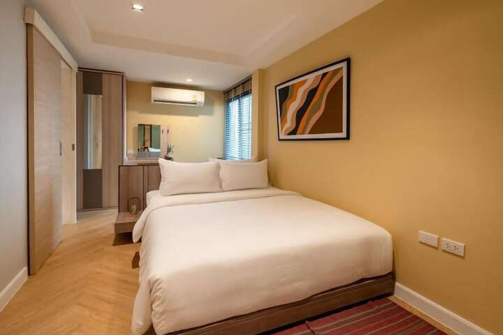 Room 5 of 35