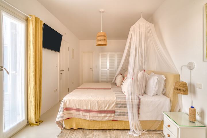 Room 15 of 95