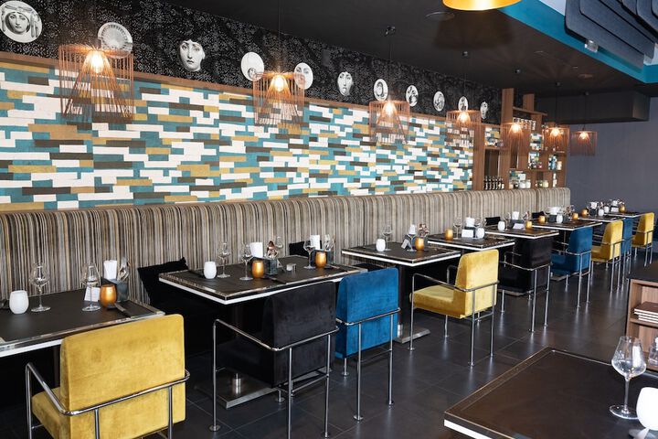 Dining 68 of 132