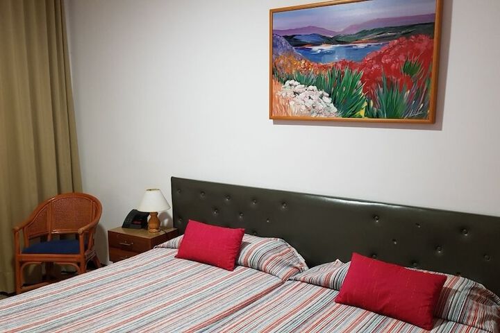 Room 19 of 48