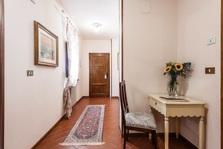 Room 26 of 141