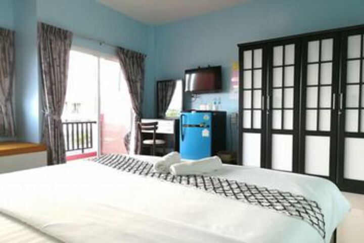 Room 21 of 25