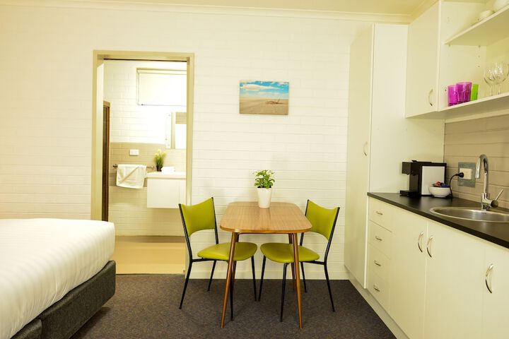 Room 28 of 63