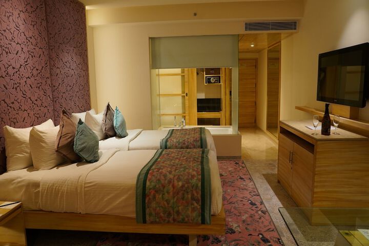 Room 8 of 49