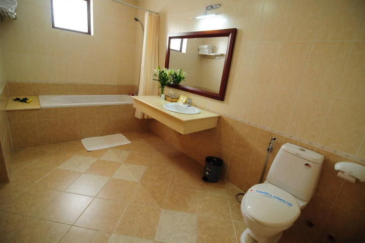 Photo 18
