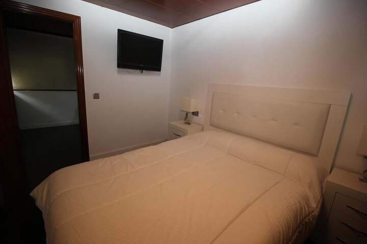 Room 2 of 9