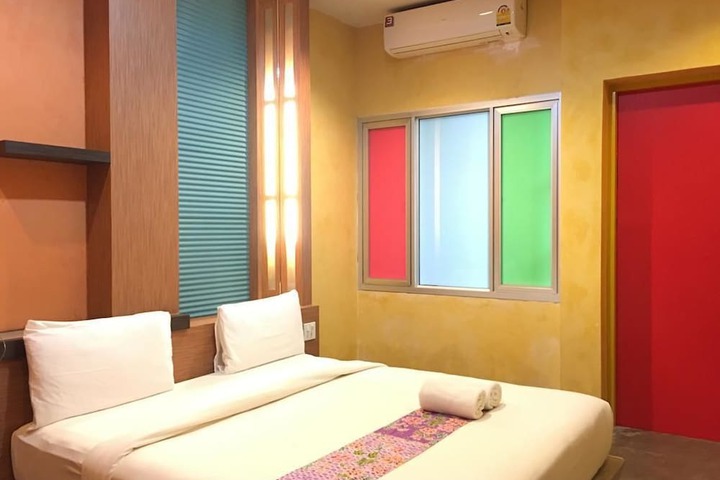 Room 14 of 38