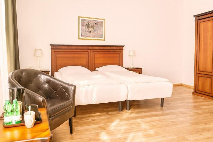 Room 36 of 66