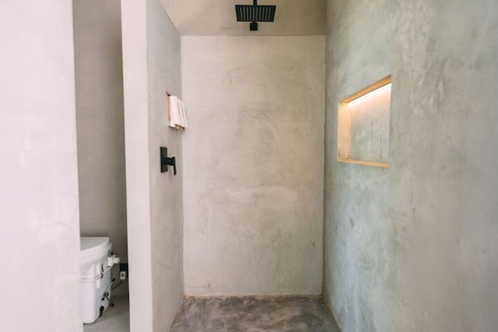 Room 41 of 49