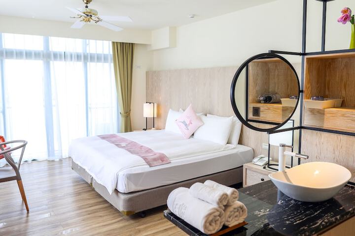 Room 20 of 180