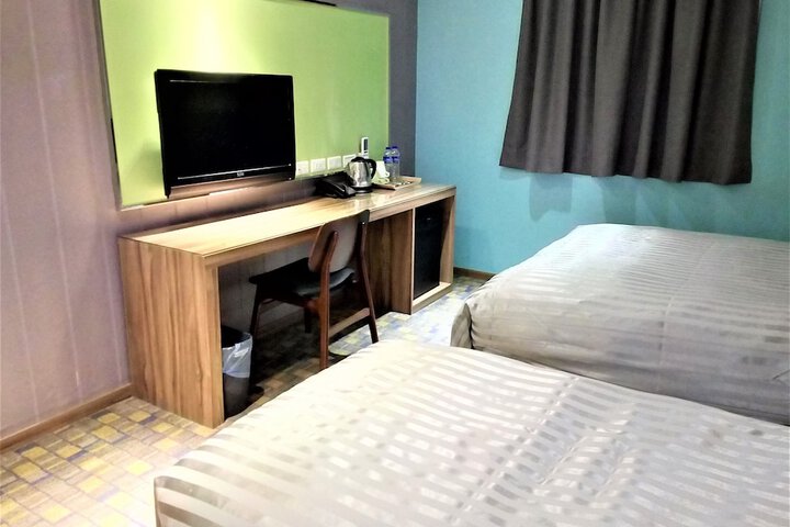 Room 7 of 69