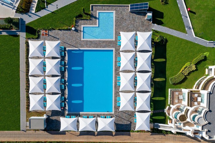 Pool 69 of 171