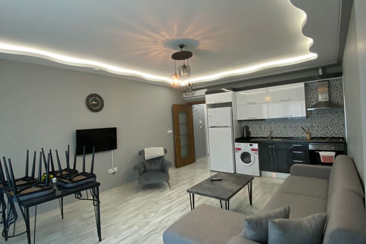 Room 4 of 5