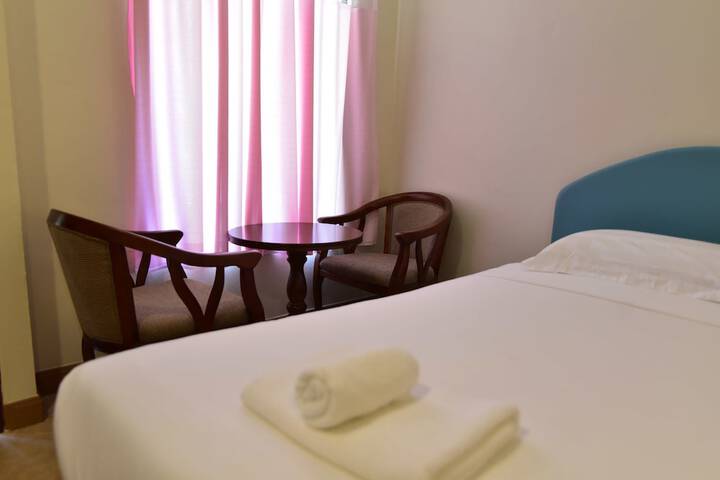 Room 28 of 62