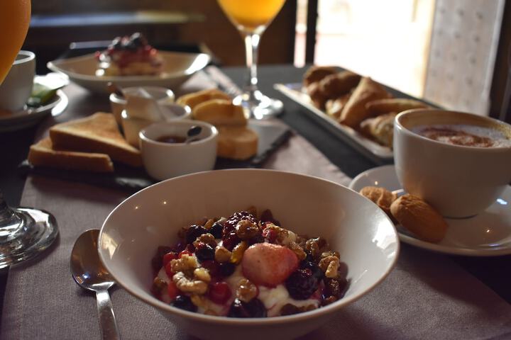 Breakfast/Coffee Service 98 of 110