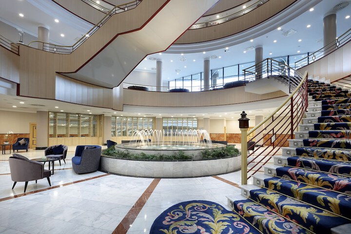 Hotel Lobby