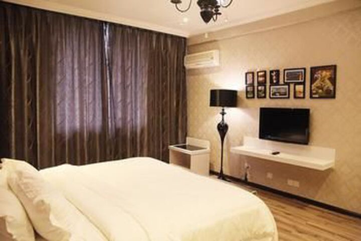 Room 7 of 37