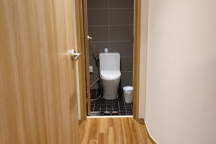Room 53 of 59