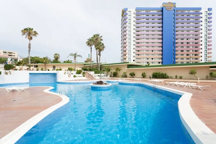 Pool 16 of 22