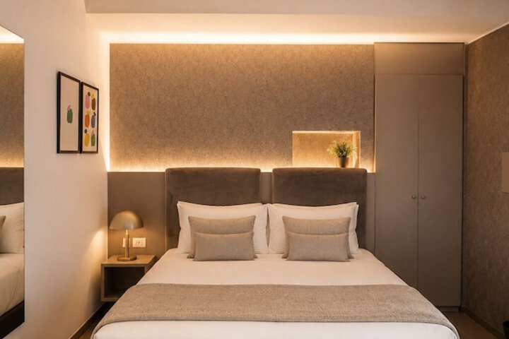 Room 4 of 23