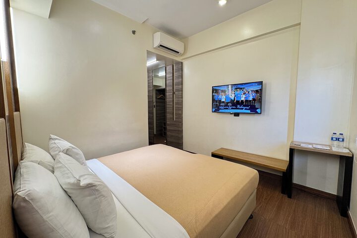 Room 37 of 66