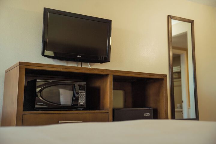 2 Double Beds (4 of 6)