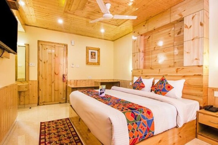 Room 16 of 30