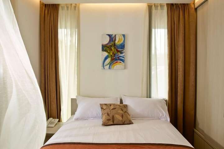 Room 7 of 25