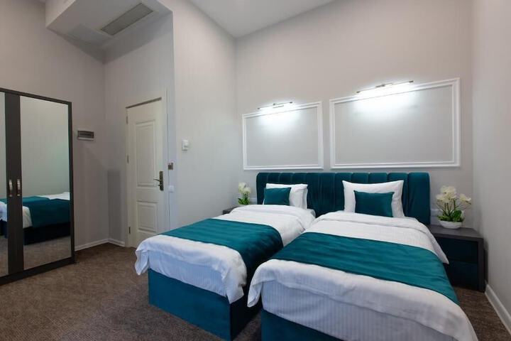 Room 16 of 47