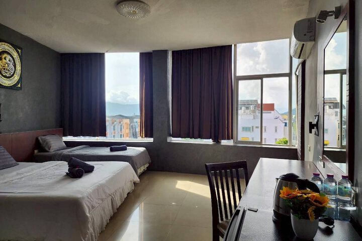 Room 20 of 23