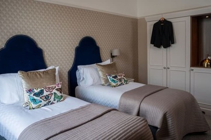 Room 20 of 94