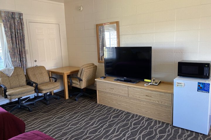Room 3 of 10