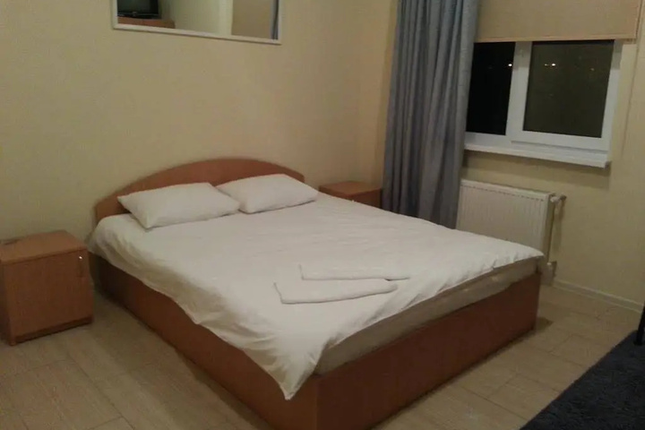Room 3 of 20
