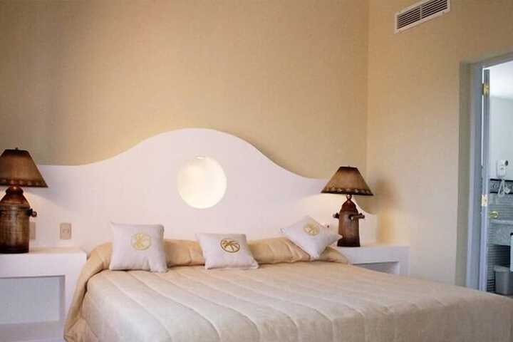 Room 5 of 15