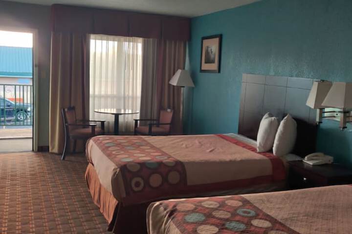 Room 16 of 34