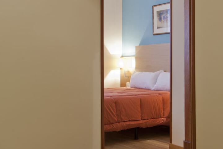 Room 10 of 43