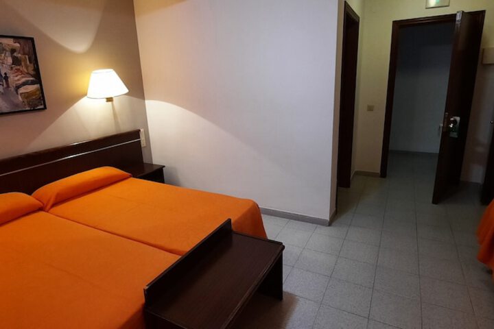 Room 16 of 51
