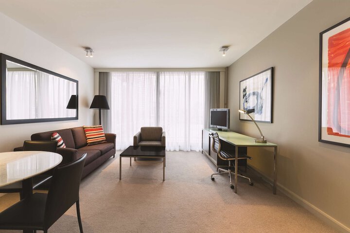 Room 12 of 39