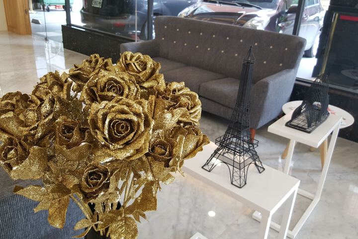 Hotel Lobby