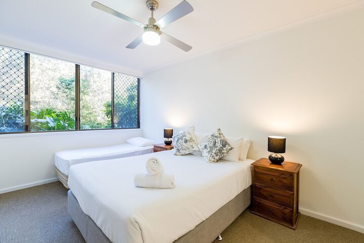 Room 2 of 22