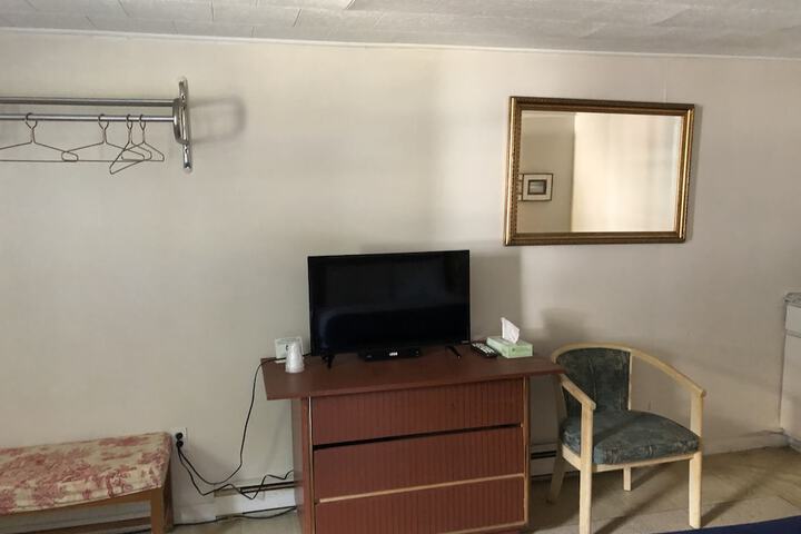 Room 11 of 25