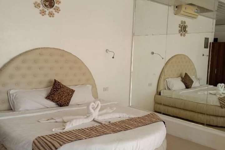 Pilot Hotel in Alaminos
