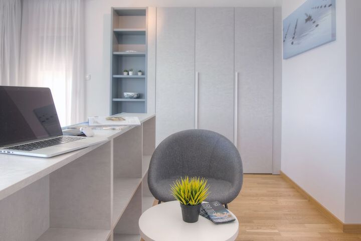 Room 4 of 47