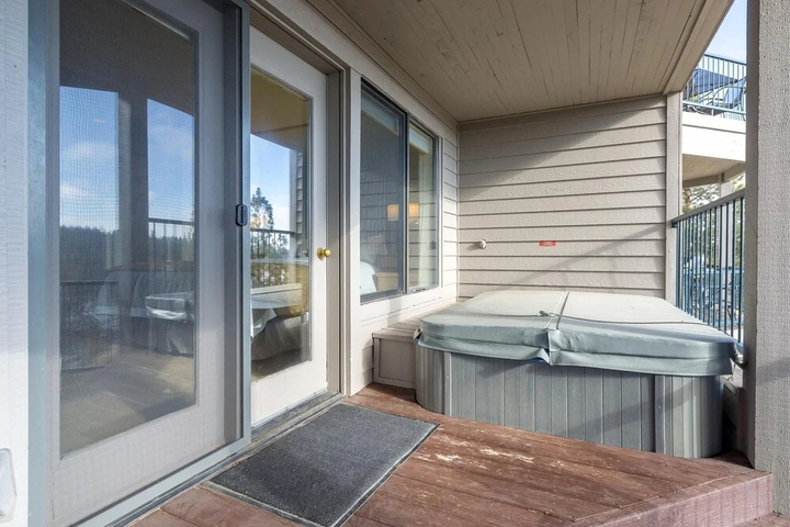 Terrace/Patio 6 of 17