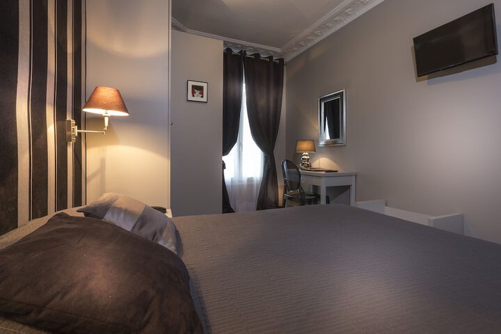 Room 12 of 37