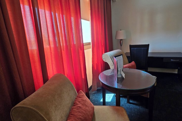 Room 50 of 74
